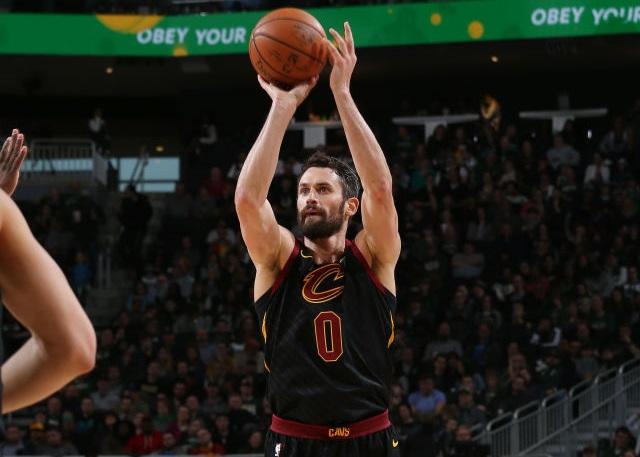 地安排观赛 地安排观赛