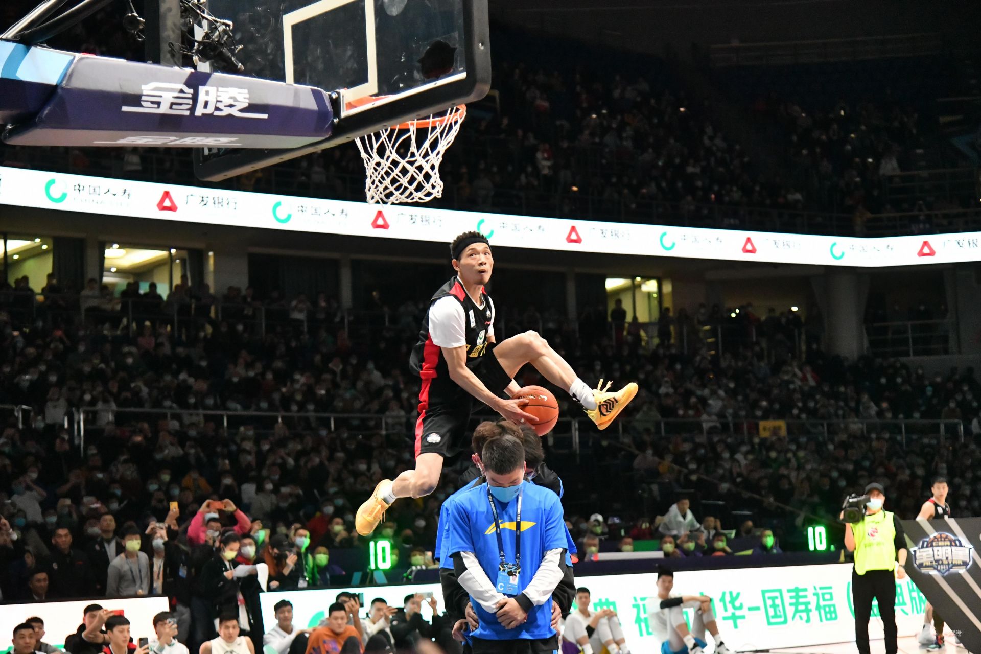 以速度与短 以速度与短